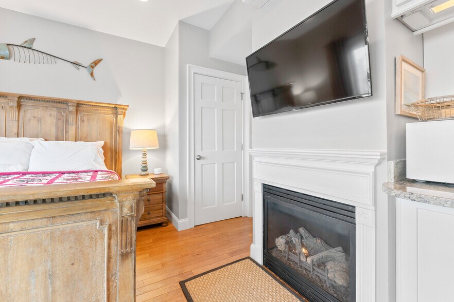 More Photos Of , Ogunquit Unknown For Sale