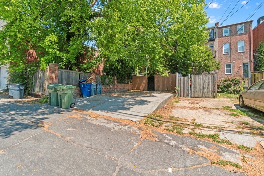 More Photos Of 1728 Bolton St, Baltimore Apartments For Sale