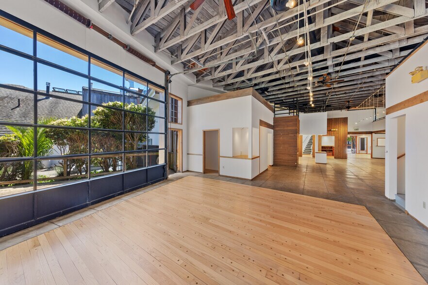 More Photos Of 668 Bridgeway, Sausalito Storefront For Sale
