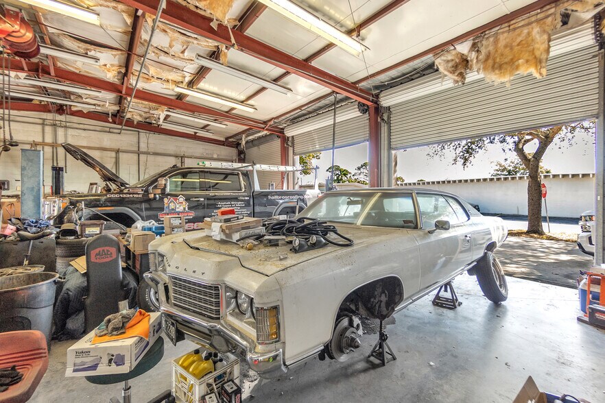 More Photos Of 6735 14th St, Bradenton Auto Repair For Sale