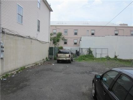 More Photos Of 506 W Elizabeth Ave, Elizabeth Storefront Retail Residential For Sale