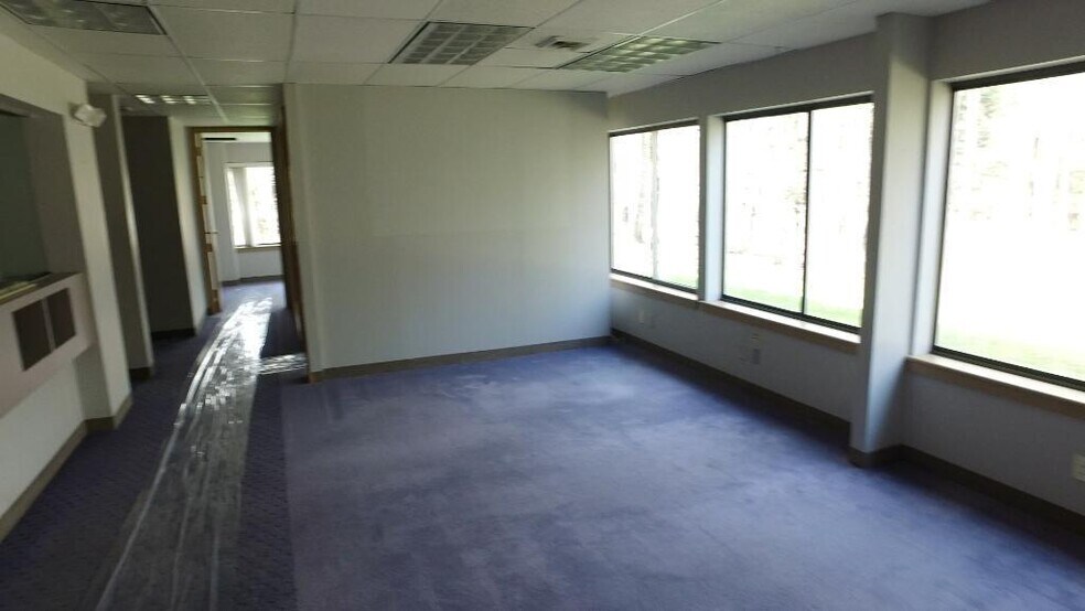 More Photos Of 1085 Route 4 E, Rutland Office For Lease