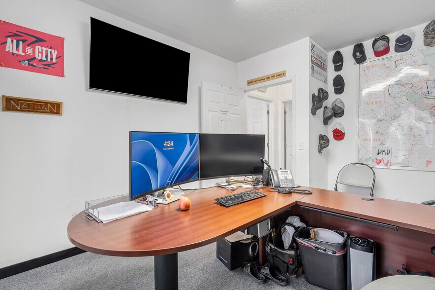 More Photos Of 1565 Kisker Rd, Saint Charles Office For Sale