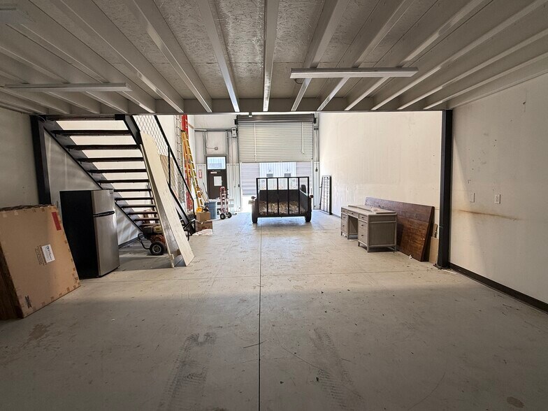 More Photos Of 1040 Park Ct, Greensboro Warehouse For Sale