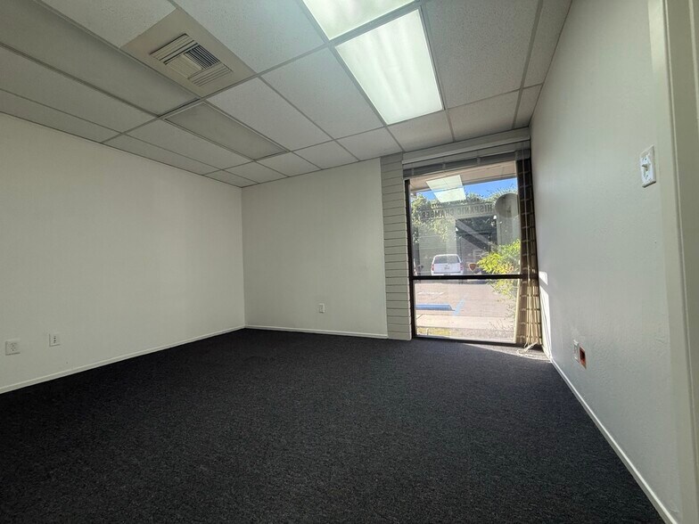 More Photos Of 5637 N Pershing Ave, Stockton Medical For Lease
