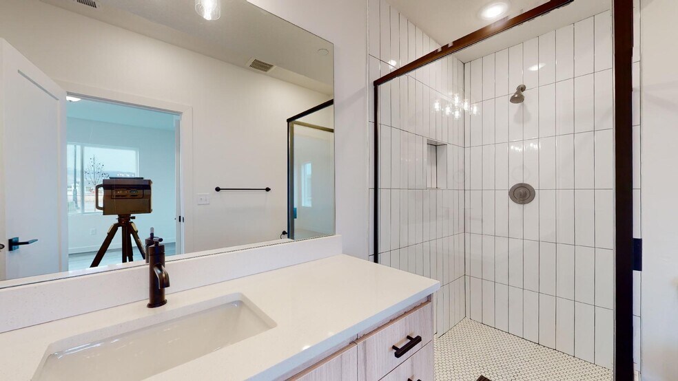 More Photos Of 1378 S Sawmill Blvd, Heber City Apartments For Sale