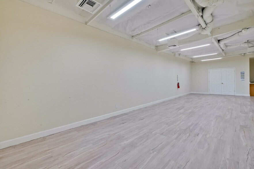 More Photos Of 853 Brown Rd, Fremont Research And Development For Lease