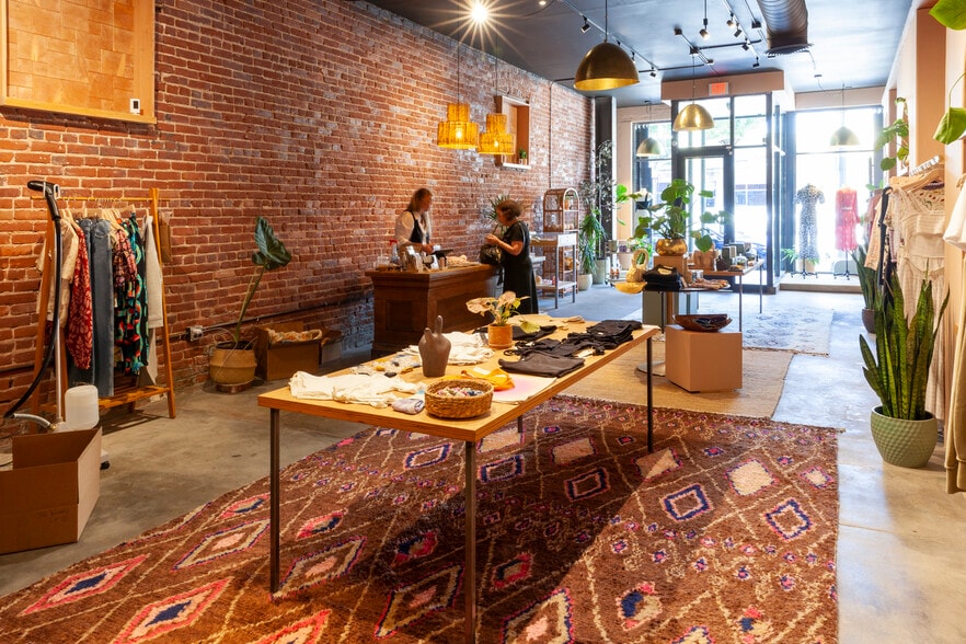 More Photos Of 5924 N Figueroa St, Los Angeles Storefront For Lease