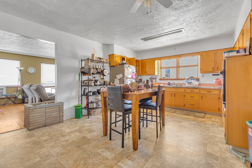 More Photos Of 701-703 Midland Ave, Midland Office Residential For Sale