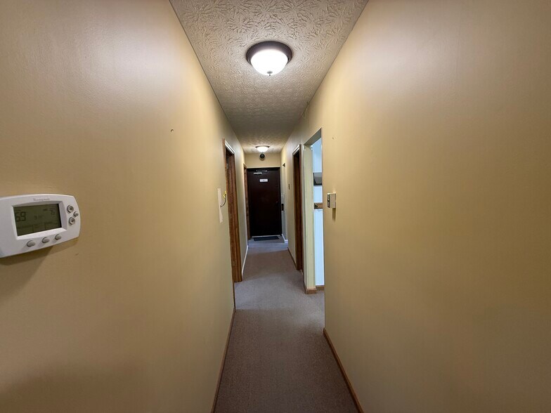 More Photos Of 508 Scarboro Ln, Oak Ridge Office For Sale