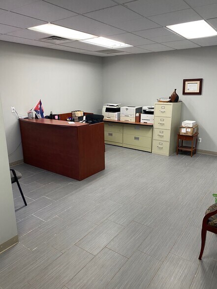More Photos Of 6501 N Black Canyon Fwy, Phoenix Industrial For Sale