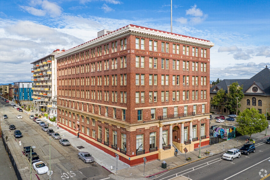 Primary Photo Of 2101-2125 Telegraph Ave, Oakland Hotel For Lease