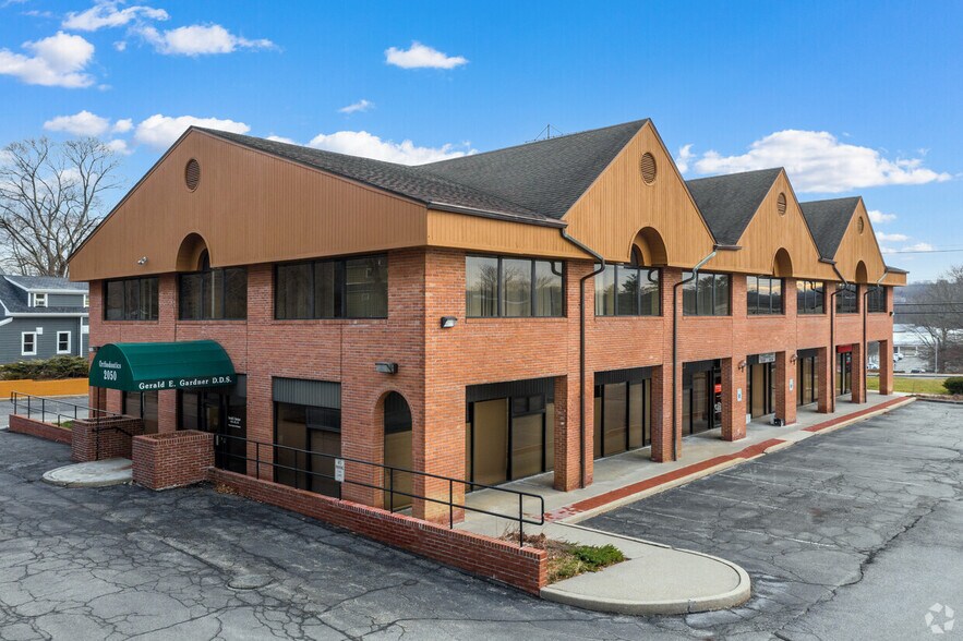 More Photos Of 2048 Saw Mill River Rd, Yorktown Heights Office For Sale