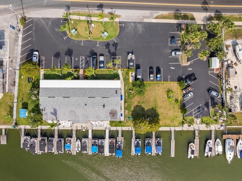 More Photos Of 4291 Shoal Line Blvd, Spring Hill Hotel For Sale