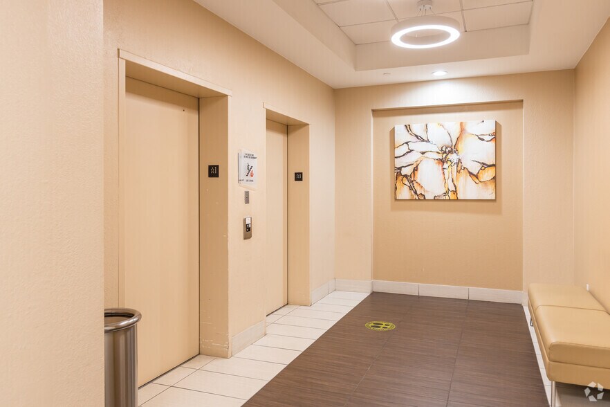 More Photos Of 7431 N University Dr, Tamarac Office For Sale