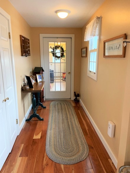 More Photos Of 307 Main St, Westbrook Carwash For Sale