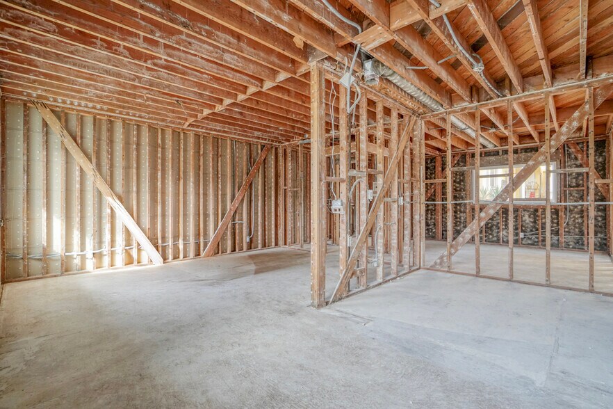 More Photos Of 16 38th Pl, Long Beach Apartments For Sale