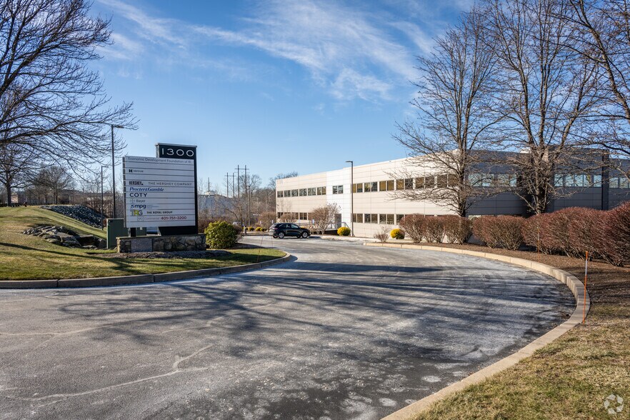 More Photos Of 1300 Highland Corporate Dr, Cumberland Office For Sale