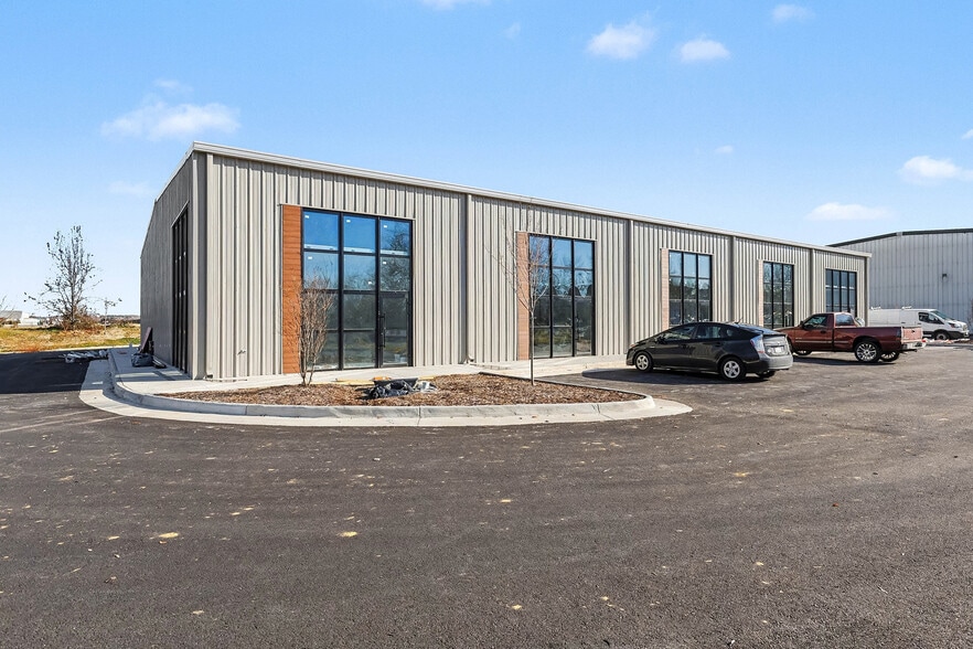 More Photos Of 3406 Shannon Park Dr, Fredericksburg Warehouse For Sale