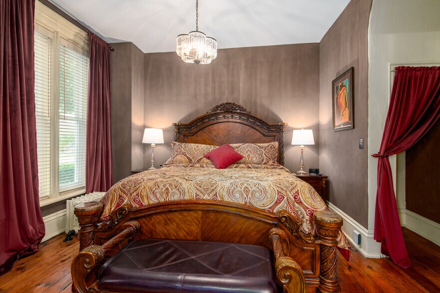 More Photos Of 143 Church Ave, Oshkosh Hospitality For Sale