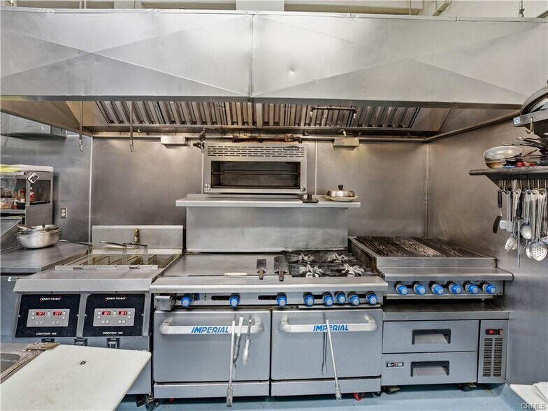 More Photos Of 2927 Spring St, Paso Robles Restaurant For Sale