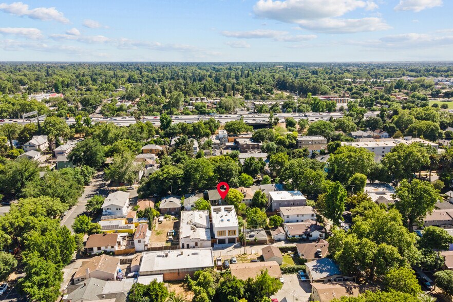 More Photos Of 1012 Uptown Aly, Sacramento Multifamily For Sale