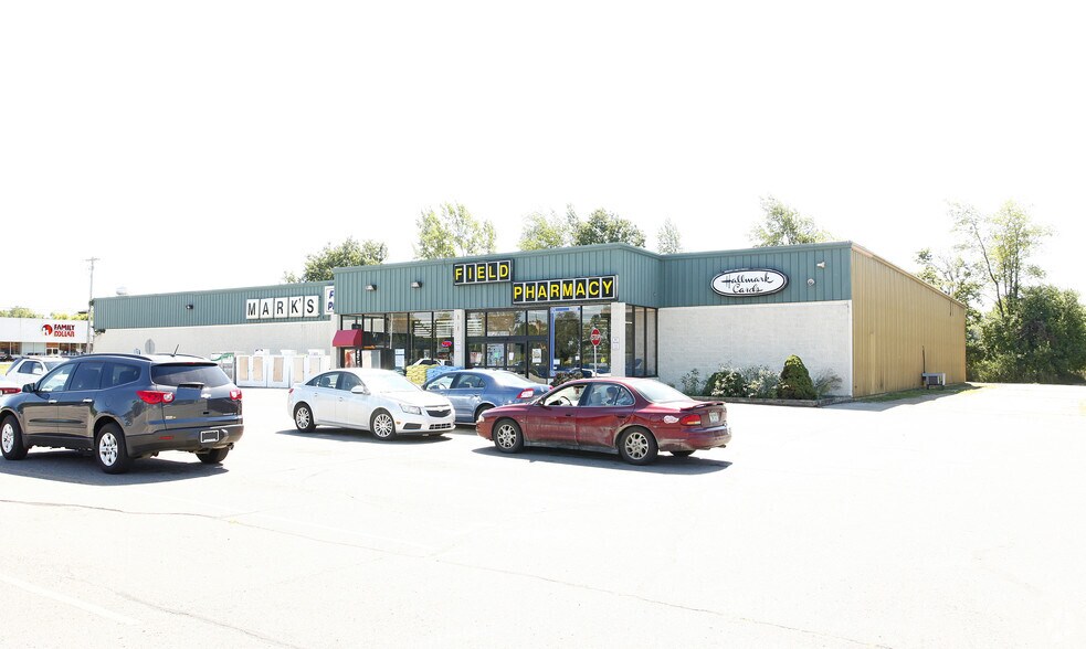 Primary Photo Of 7400-7404 Woodbury Rd, Laingsburg Supermarket For Sale