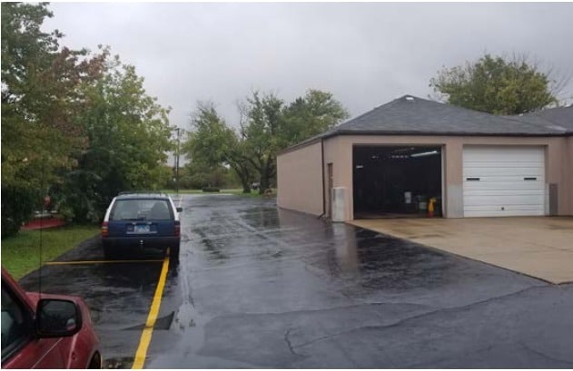 More Photos Of 528 N Milwaukee Ave, Wheeling Auto Repair For Lease