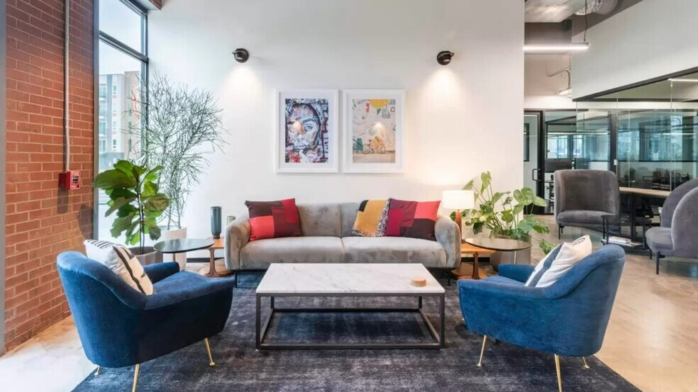 More Photos Of 436 E 36th St, Charlotte Coworking Space