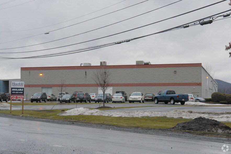 More Photos Of 769-785 Keystone Industrial Park Rd, Dunmore Research And Development For Lease