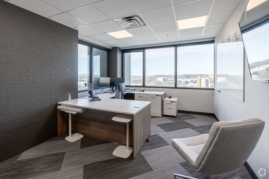 More Photos Of 112 W Center St, Fayetteville Office For Sale