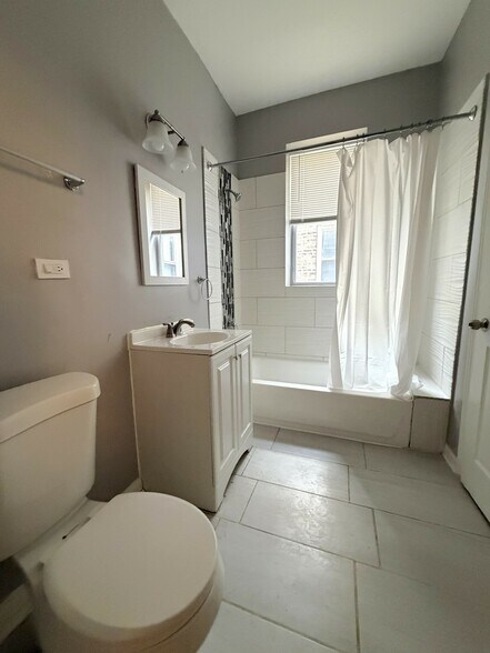 More Photos Of 5720 S Michigan Ave, Chicago Apartments For Sale