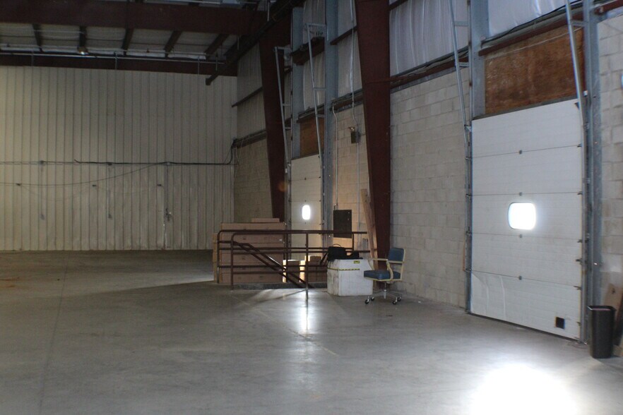 More Photos Of 1301 W Forest Grove Rd, Vineland Flex For Lease