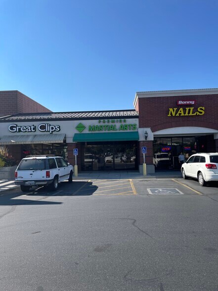 More Photos Of 820-870 E 800 N, Orem Unknown For Lease