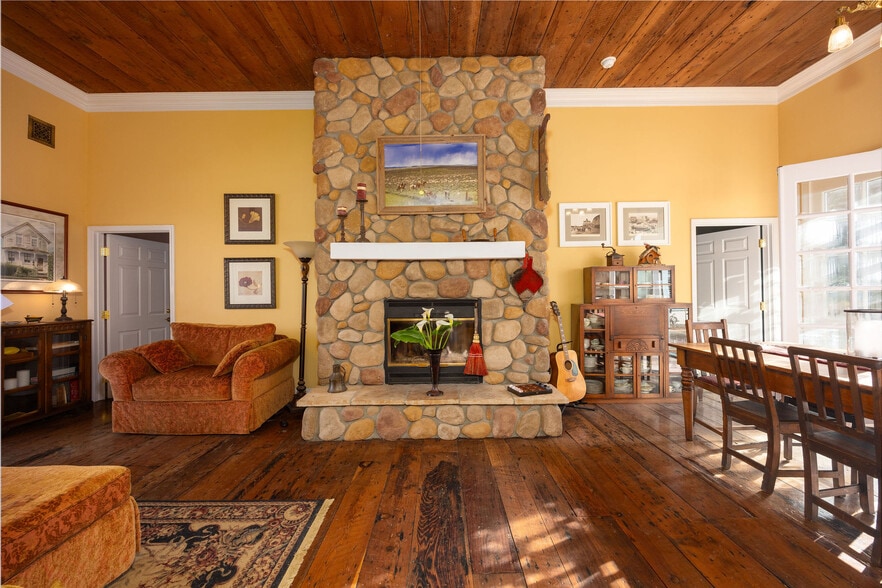 More Photos Of 393 Stage Rd, Pescadero Hospitality For Sale