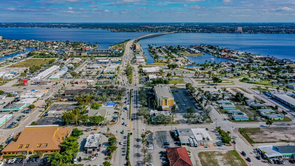 More Photos Of 1502 Cape Coral Pky E, Cape Coral Restaurant For Sale