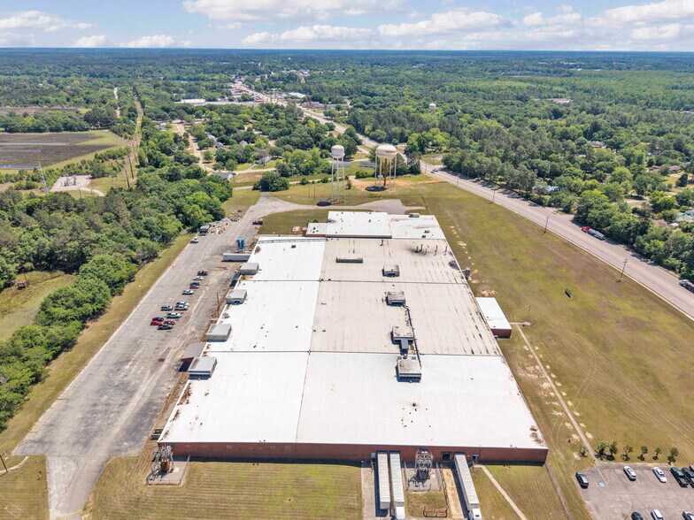 More Photos Of 11200 Dunbarton Blvd, Barnwell Manufacturing For Lease