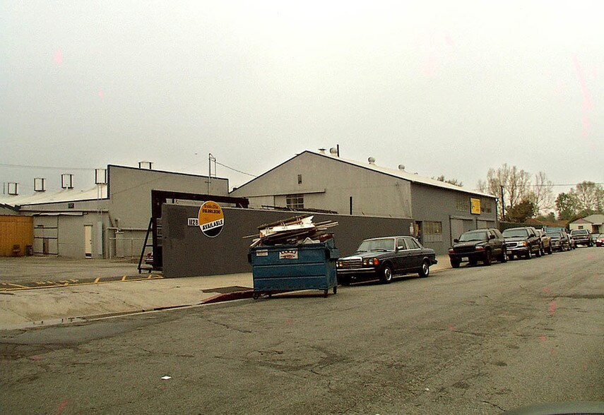 More Photos Of 1120-1208 W Isabel St, Burbank Warehouse For Lease