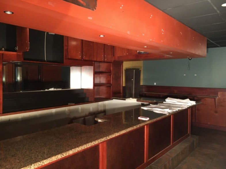 More Photos Of 1219 Filbert St, Philadelphia Parking Garage For Lease