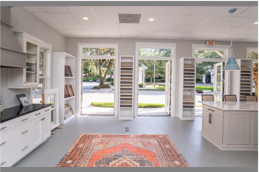 More Photos Of 12 Celadon Dr, Beaufort Storefront Retail Office For Lease