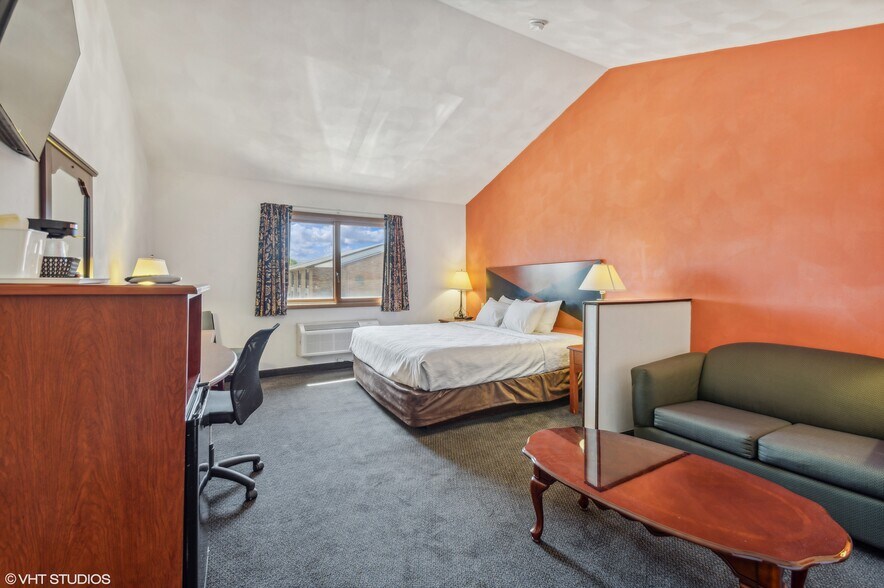 More Photos Of 1731 S State Route 127, Greenville Hotel For Sale