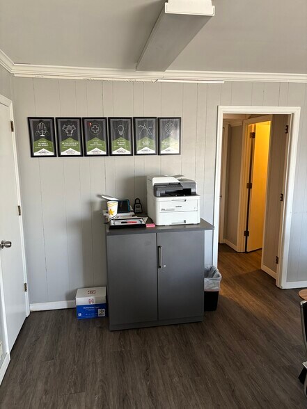 More Photos Of 2403 Kline Ave, Nashville Warehouse For Lease