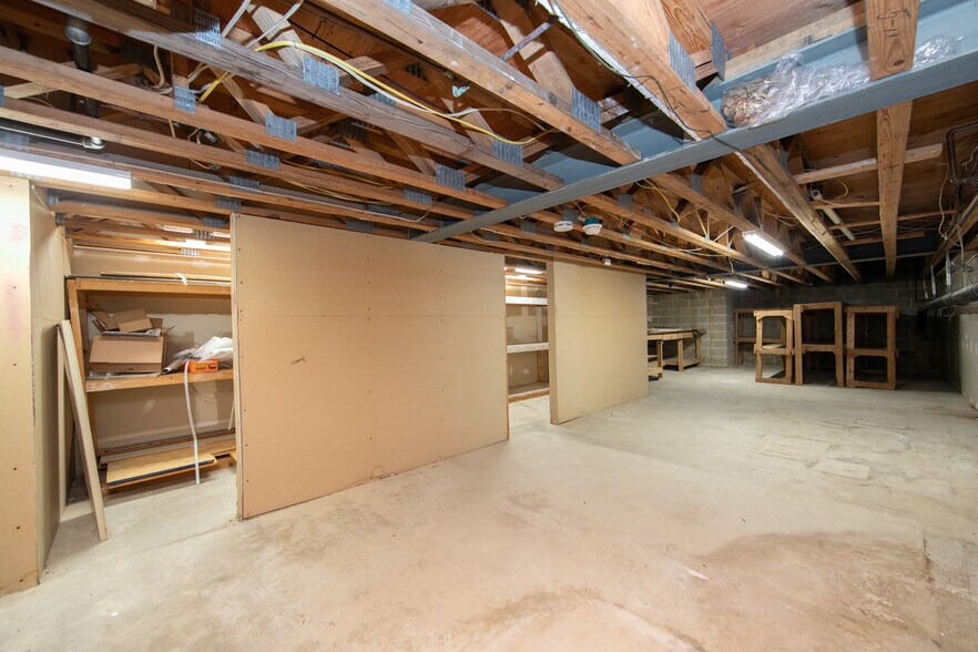 More Photos Of 12 N Black Horse Pike, Runnemede Storefront Retail Residential For Lease