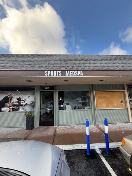 More Photos Of 4011-4031 Avati Dr, San Diego Storefront For Lease