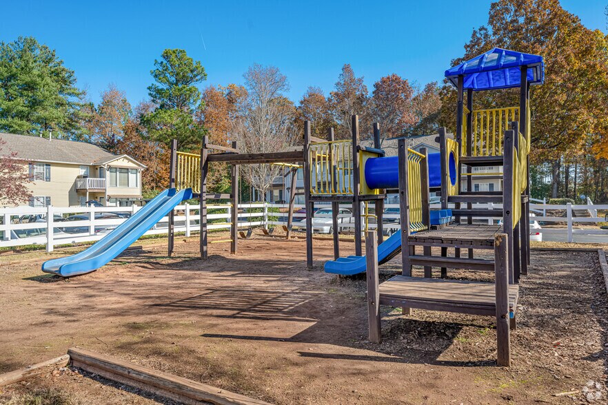 More Photos Of 115 Rock Quarry Rd, Stockbridge Apartments For Sale