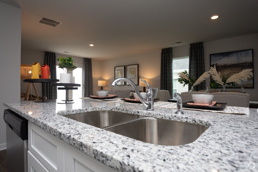 More Photos Of 507 Satinwood Cir, Graniteville Apartments For Sale