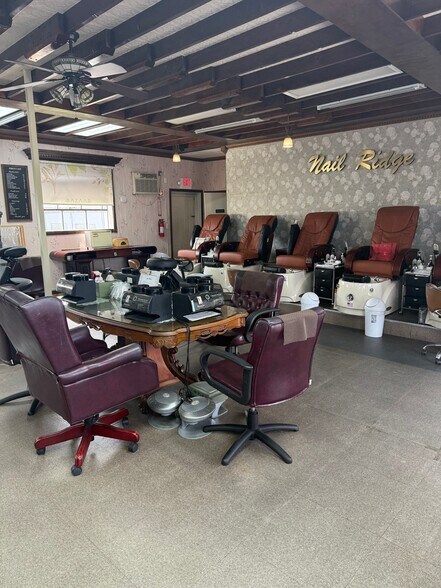 More Photos Of 215 S Ridge St, Rye Brook Freestanding For Lease