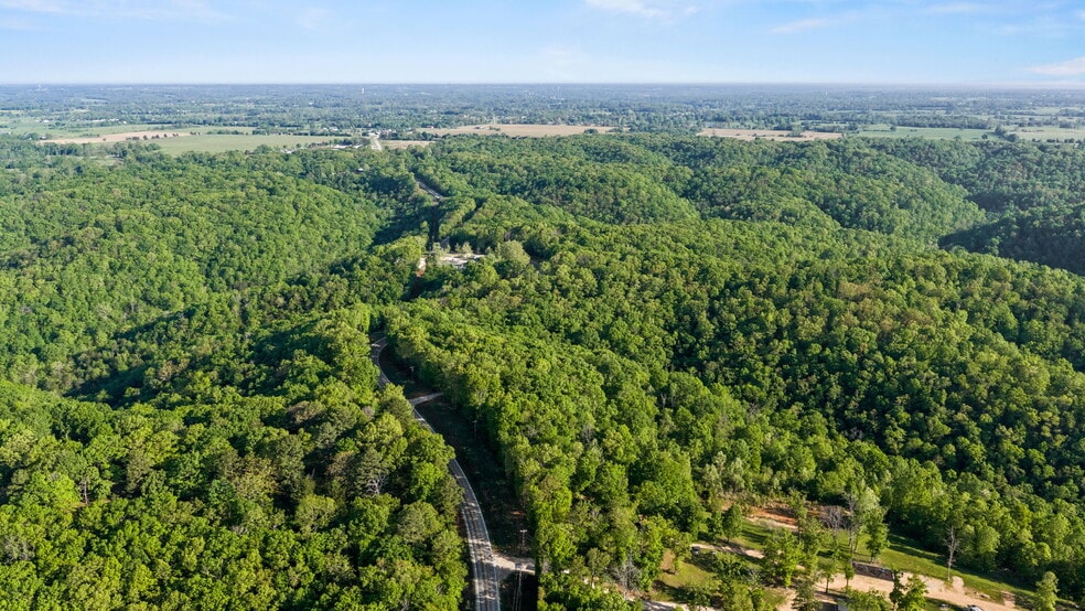More Photos Of 22468 State Highway 112, Cassville Specialty For Sale