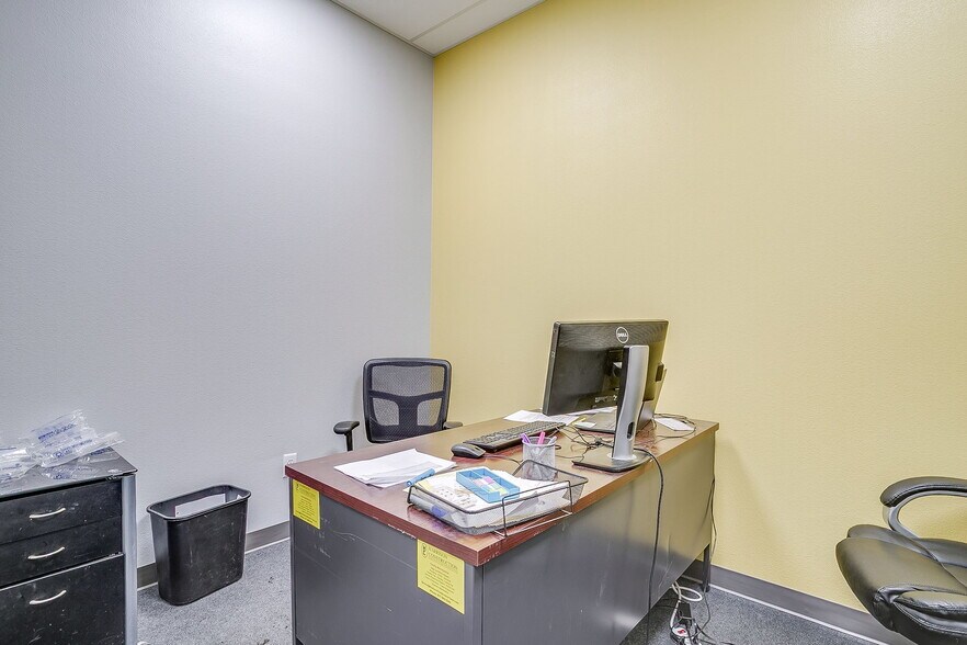 More Photos Of 5950 Park Vista Cir, Fort Worth Warehouse For Lease