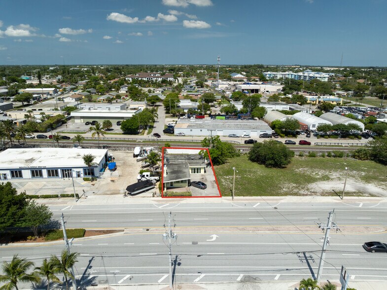 More Photos Of 805 N Federal Hwy, Boynton Beach Freestanding For Sale